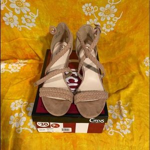 Open toe Sandal with block heel